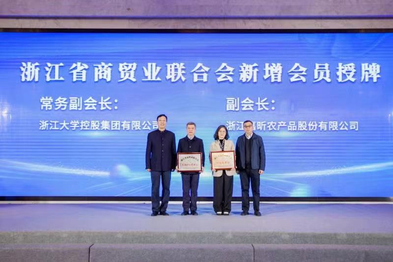 d8212e90b03ff7b1d57ed684947bfce d8212e90b03ff7b1d57ed684947bfce