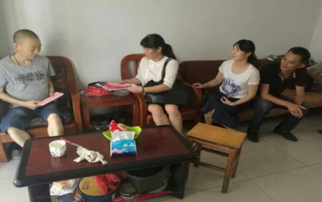 結對社區困難群眾  大力開(kāi)展慰問(wèn)工作