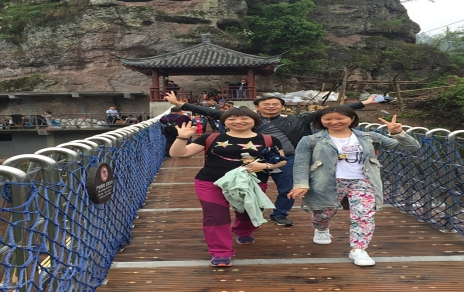 提高企業(yè)凝聚力，員工活動(dòng)開(kāi)展豐富多彩