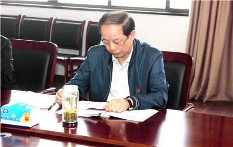 不忘初心  奮勇前進(jìn)！-- 開(kāi)展“主題黨日”