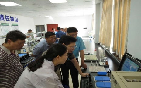 省局食品流通管理處領(lǐng)導來(lái)我司視察調研蔬菜流通食品安全工作