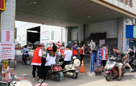 紅色的突擊隊   防疫的“守門(mén)員”