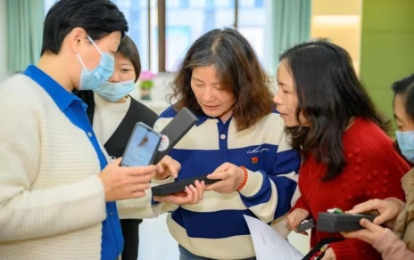 爭做時(shí)代新女性，助力嘉農新發(fā)展