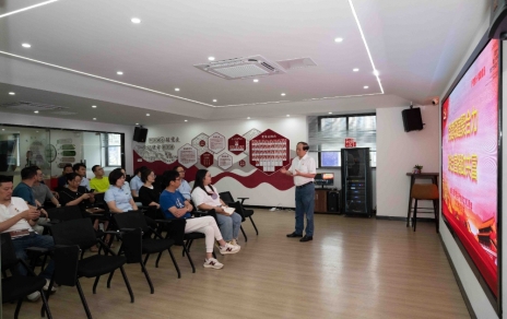黨建引領(lǐng)，為共富注入“聯(lián)動(dòng)力” ---承辦城南街道商交園七一主題活動(dòng)